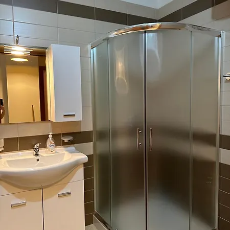 아파트 Albtourism